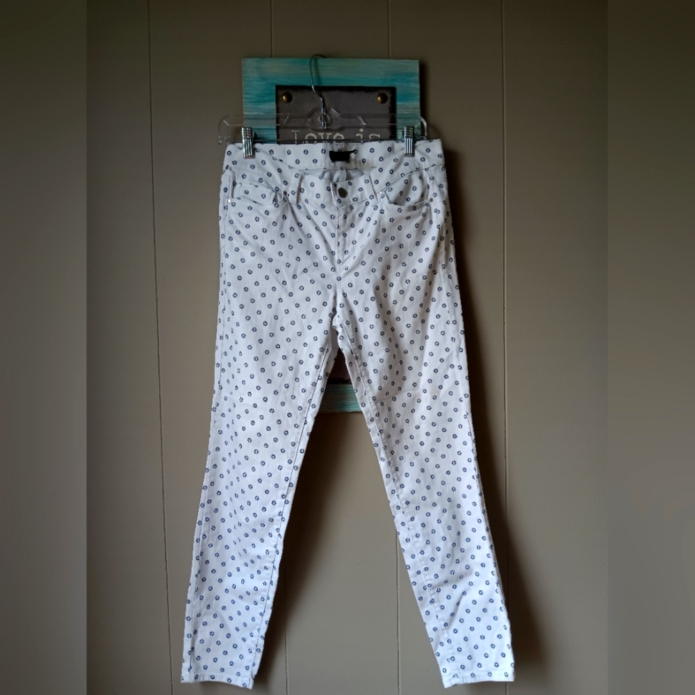 Ann Taylor White Denim Floral Cropped Skinny Jeans Size 4⚘️